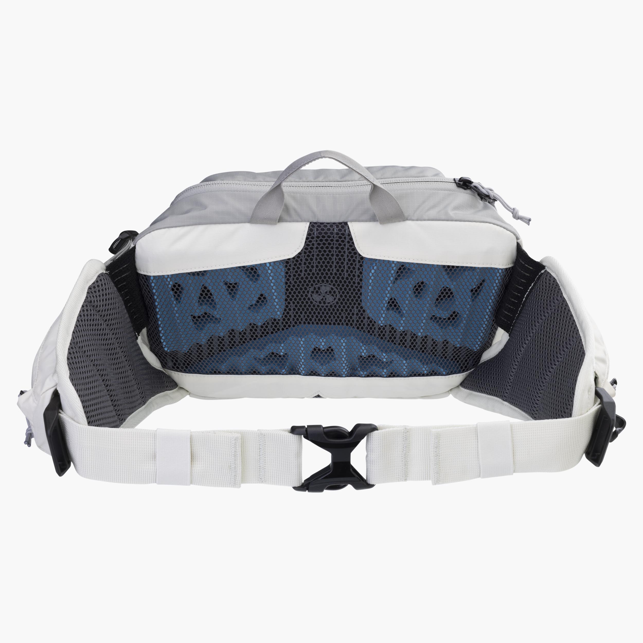 HIP PACK 3 - Well ventilated hip bag with top carrying comfort