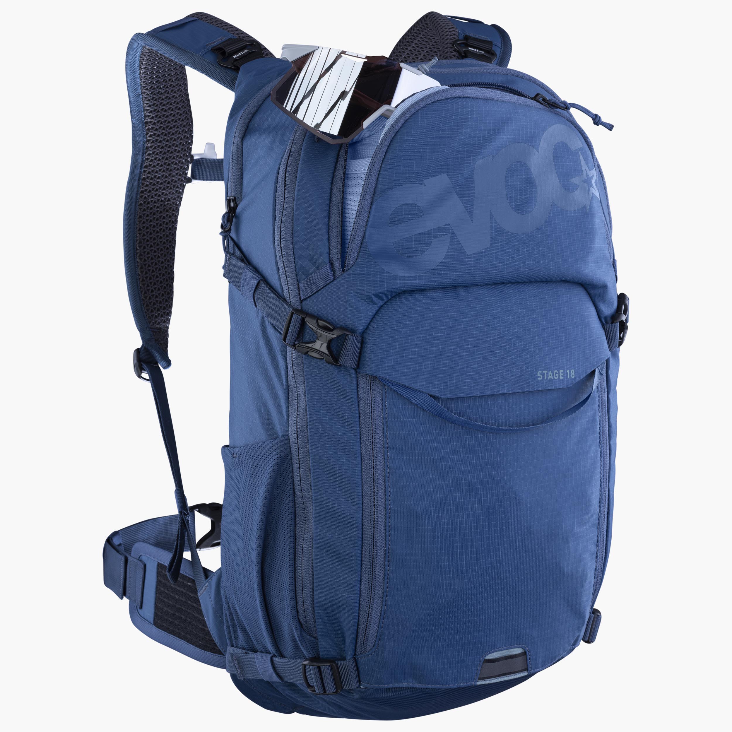STAGE 18 - Versatile and technical MTB backpack with optimised ventilation
