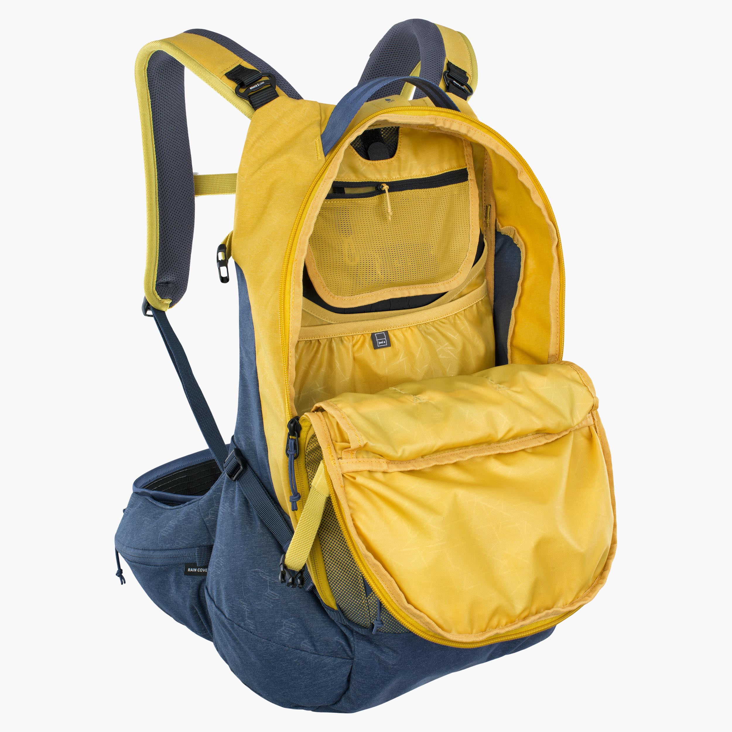 TRAIL PRO 26 - Ultralight protector backpack with enough space for longer bike trips