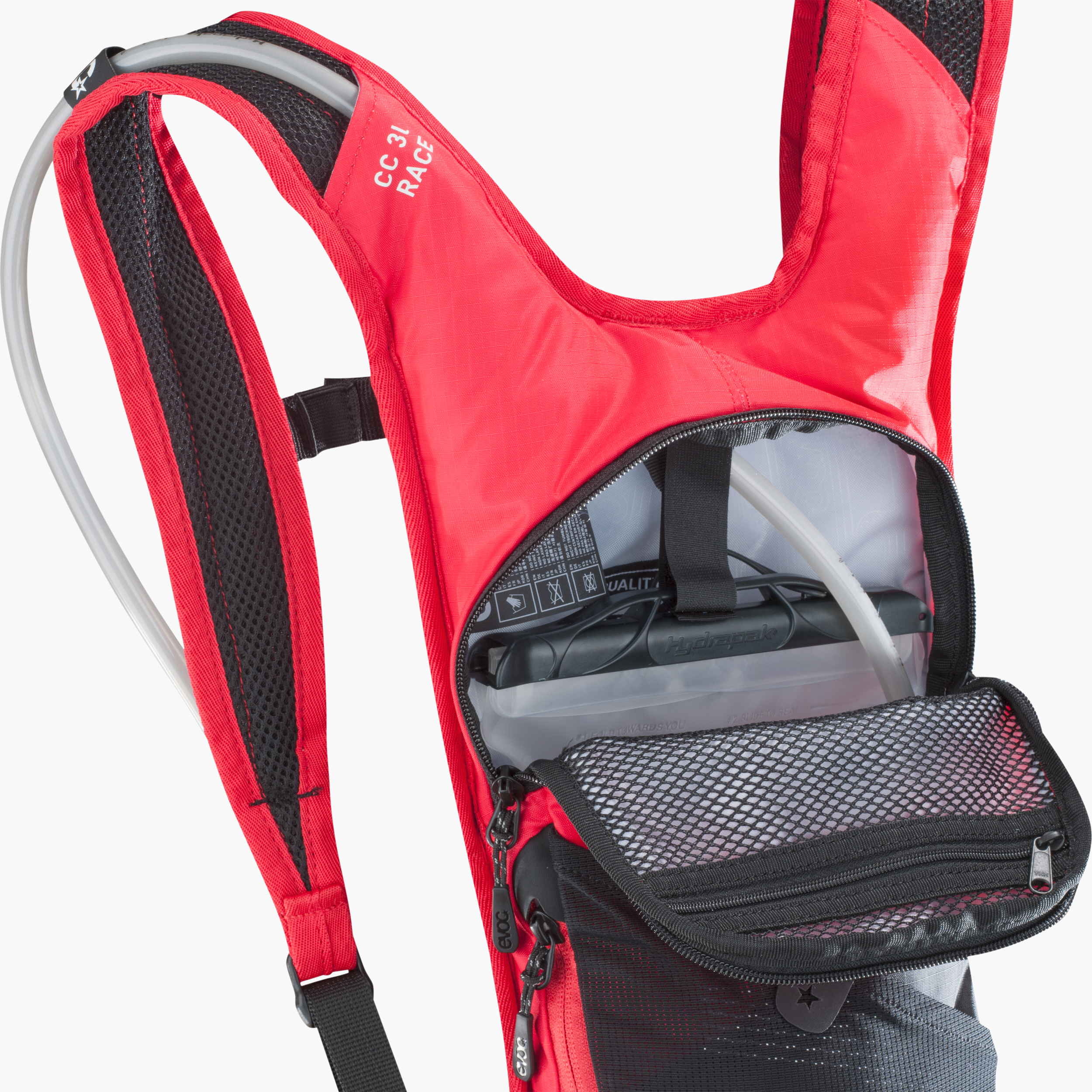 CC 3 RACE + HYDRATION BLADDER 2