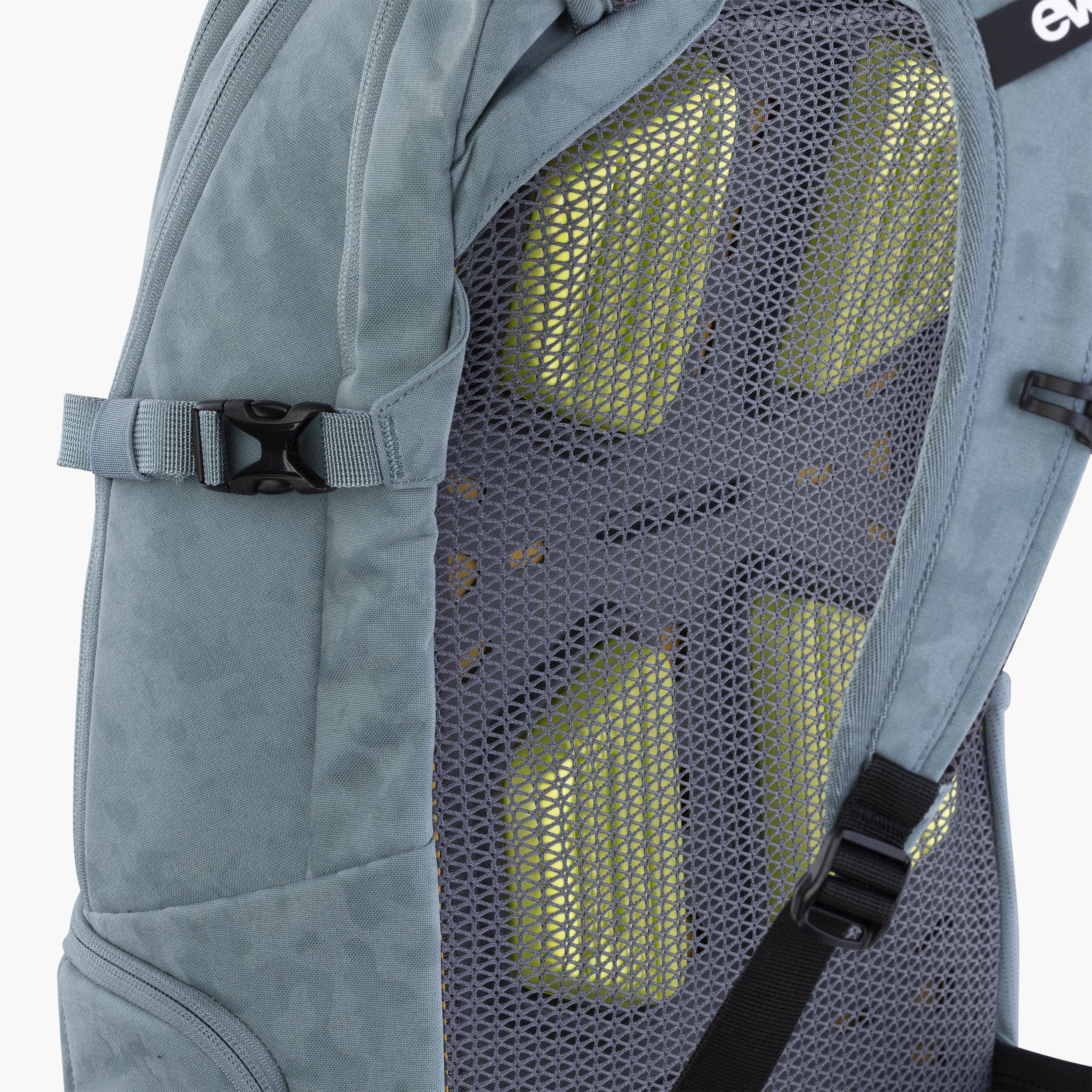 STAGE CAPTURE 22 - System camera backpack for sports and outdoor adventures