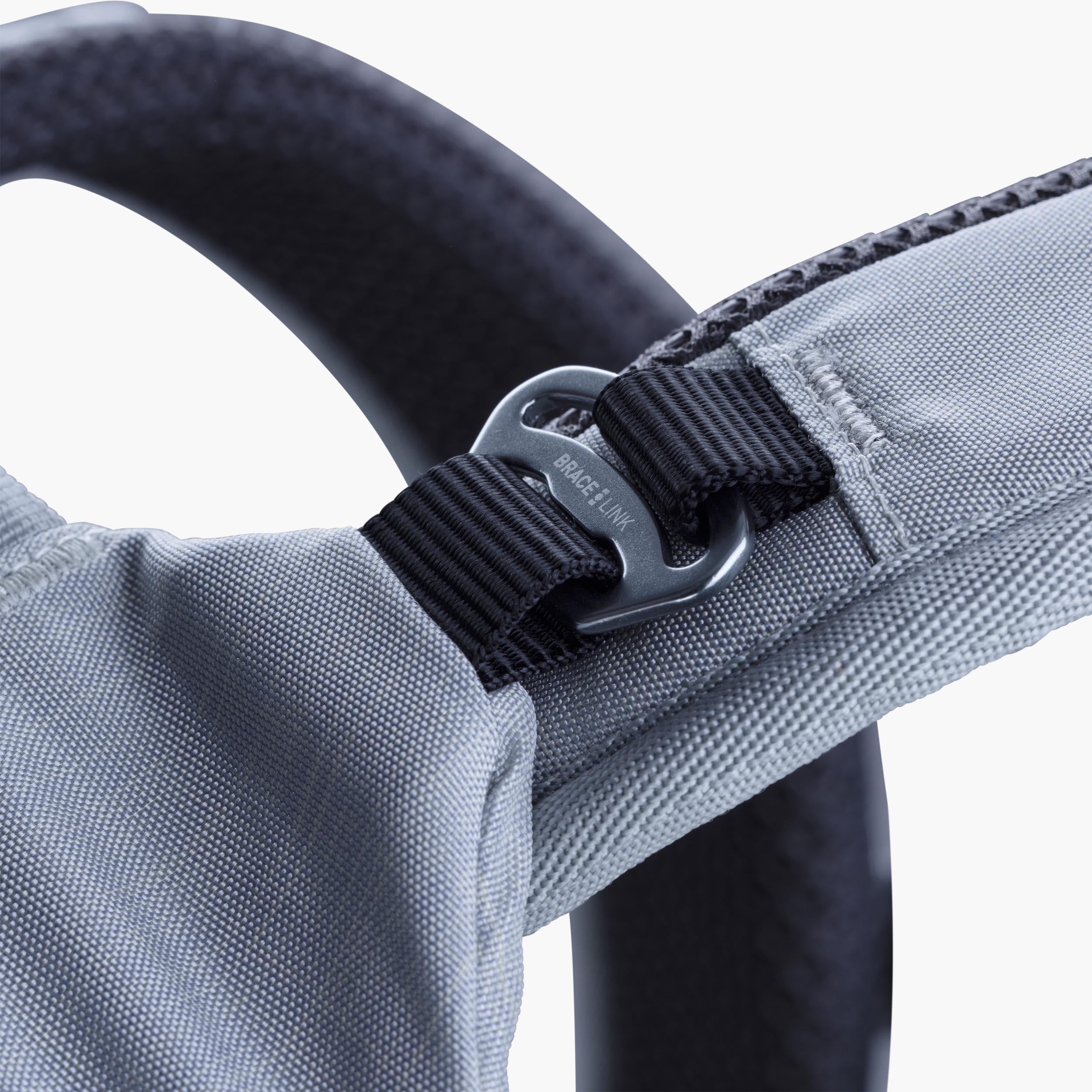 STAGE 6 + HYDRATION BLADDER 2 - Versatile and technical MTB backpack with optimised ventilation