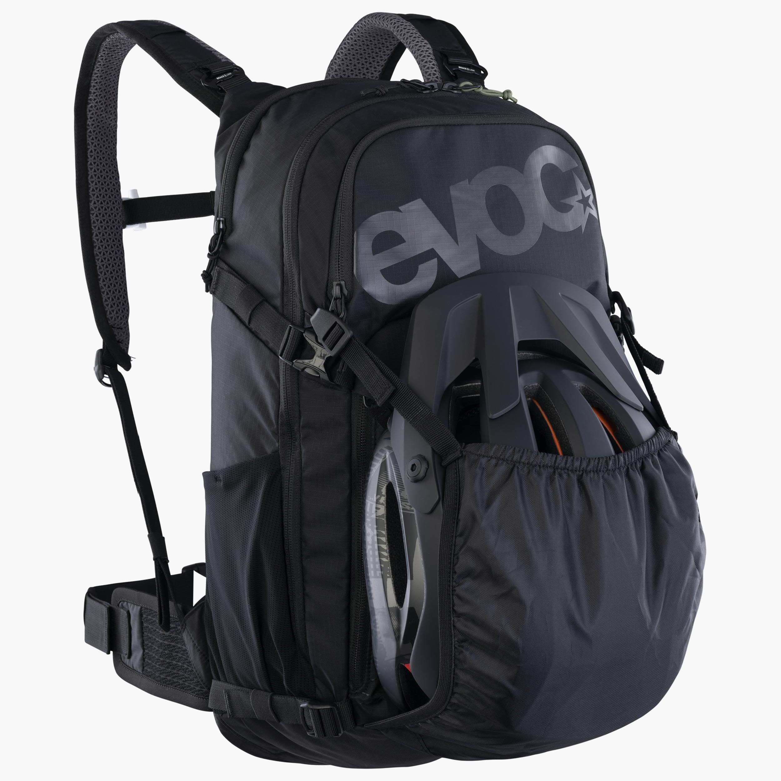 STAGE 18 - Versatile and technical MTB backpack with optimised ventilation